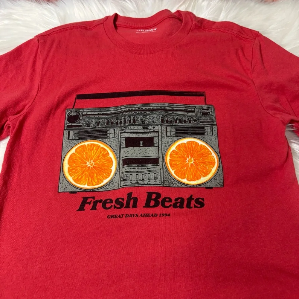 Old Navy Red Graphic Short Sleeve Shirt - Boys Size M (8)